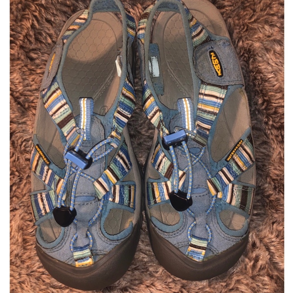 Ladies’ KEEN Newport H2, size 7